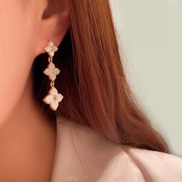 Clover earrings - Picture 3 of 4